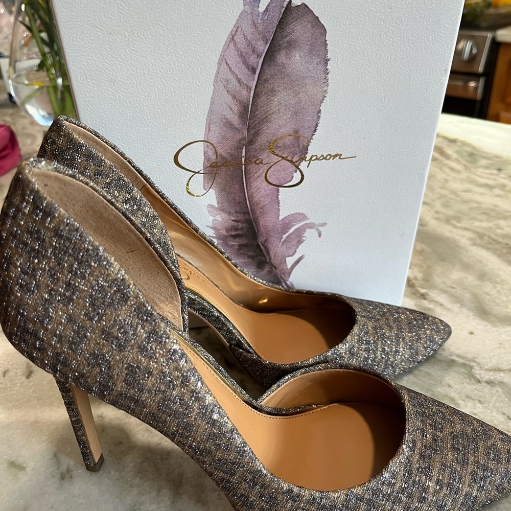 Jessica Simpson Gold Multi Sparkle Leopard Pumps